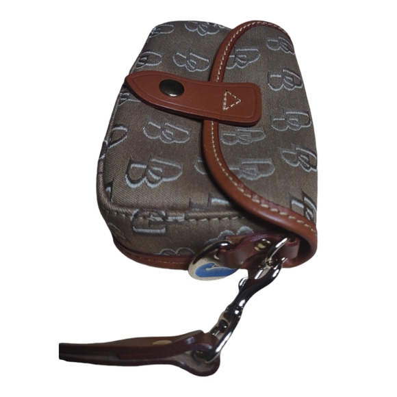 DOONEY & Bourke Signature Wristlet - Picture 3 of 8